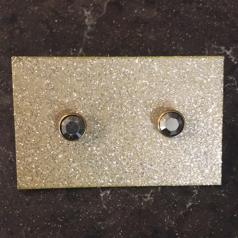 Liz Palacios small stud earrings